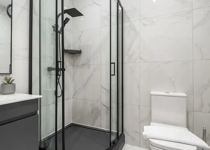 Fantastic 1 Bedroom In *