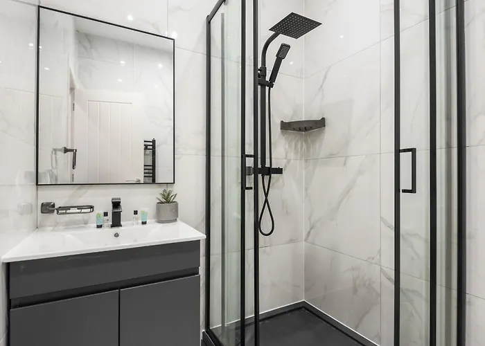 Fantastic 1 Bedroom In *