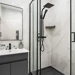 Fantastic 1 Bedroom In *